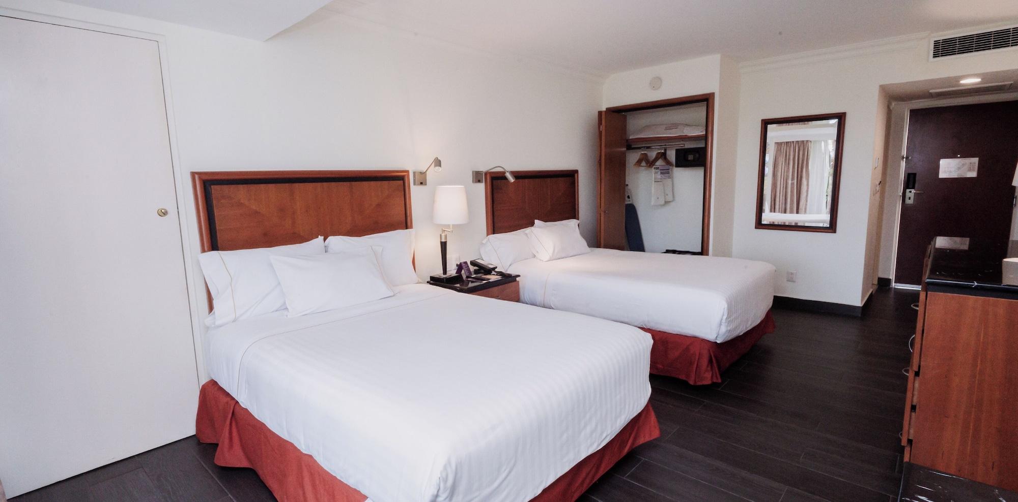 Executive, Double Bed, Pool View