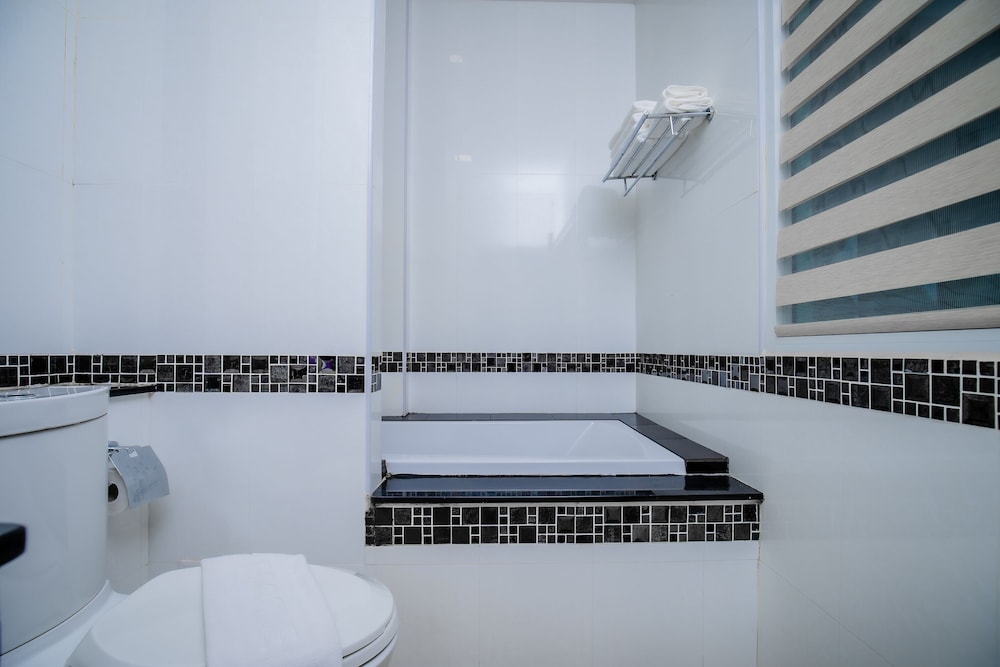 Addplus Hotel And Spa 27/27