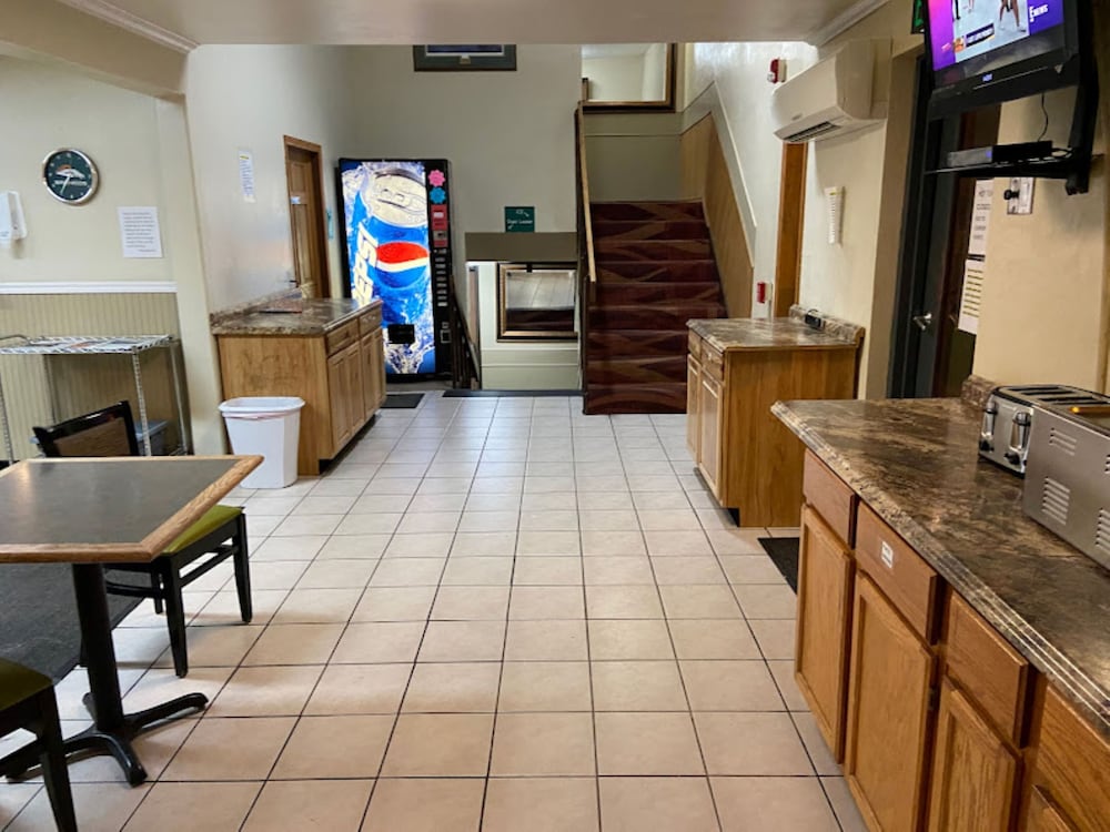 Affordable Inns 26/52