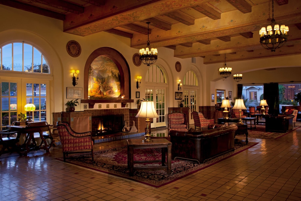 Hassayampa Inn 40/61
