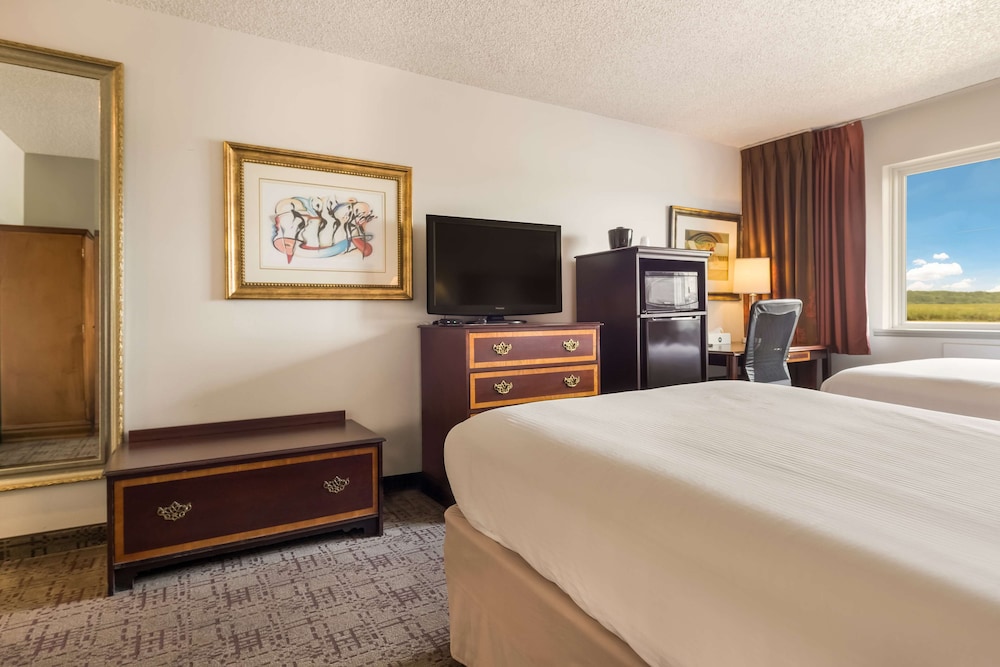 Surestay Hotel By Best Western Thomson 7/41
