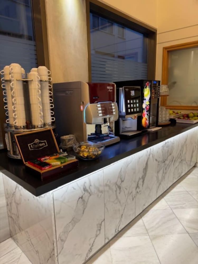 Ilissos Hotel 2/26