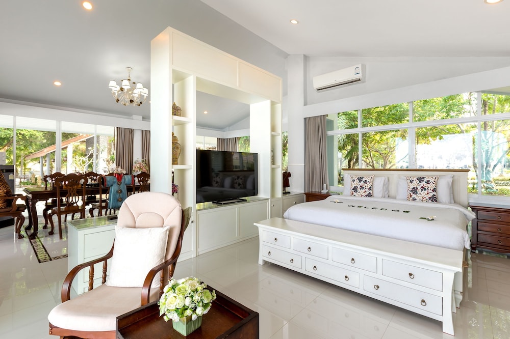 Racha Island Resort (ex Rayaburi Resort) 4/50