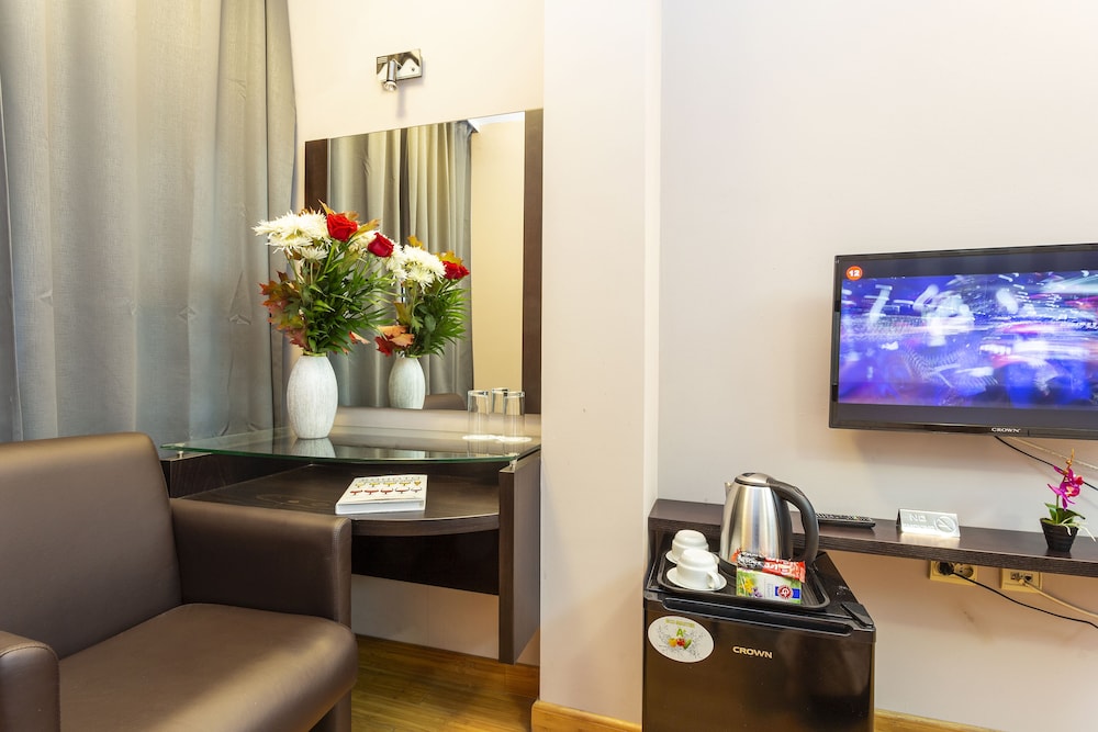 Cityhome Aparthotel 49/54