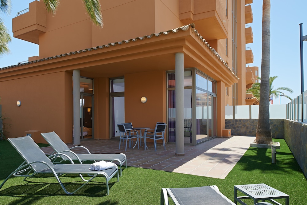 Marins Beach Club Adults Only 40/50