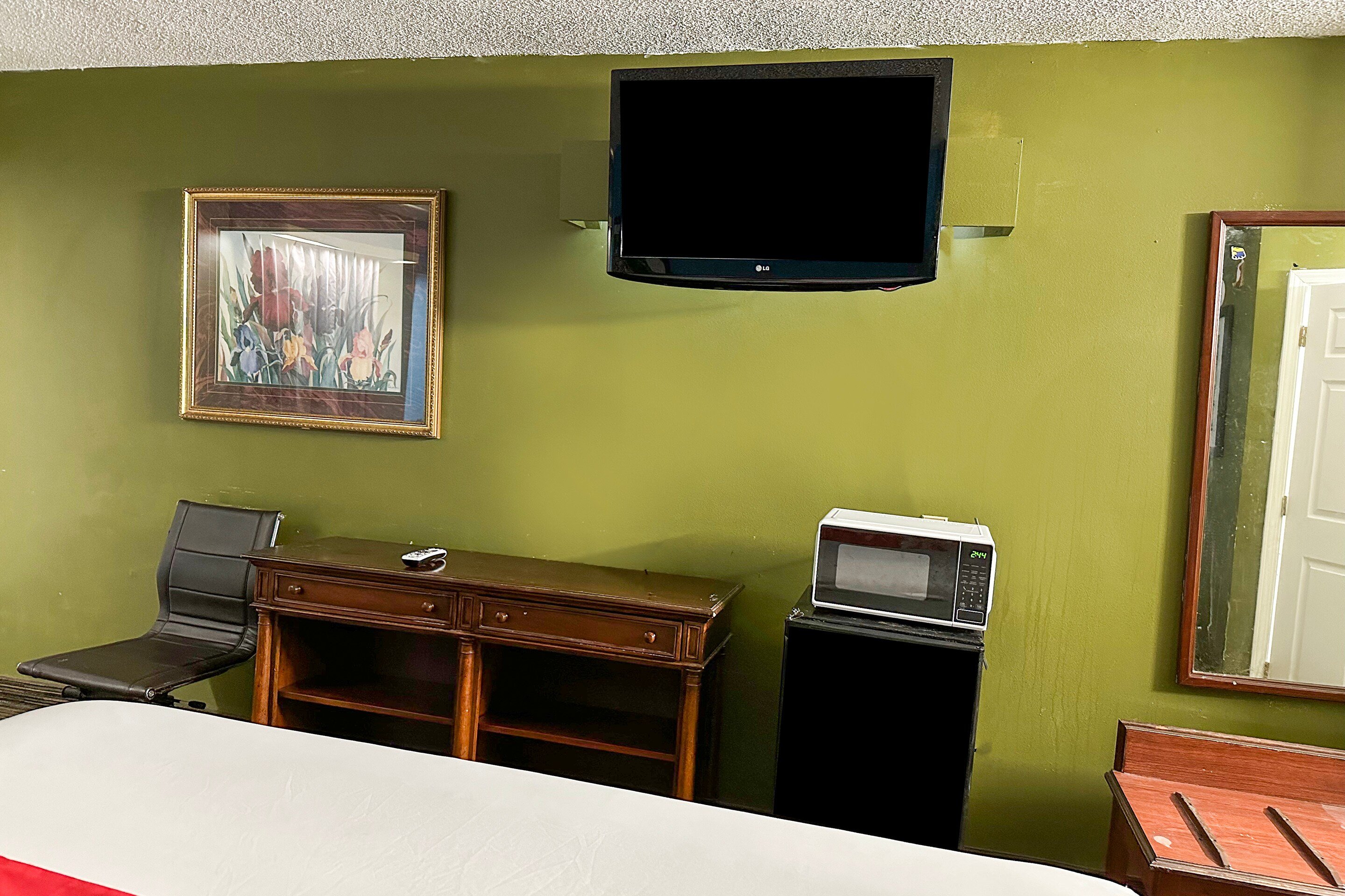 Bonita Lakes Inn by Capital O Meridian I20 54/68