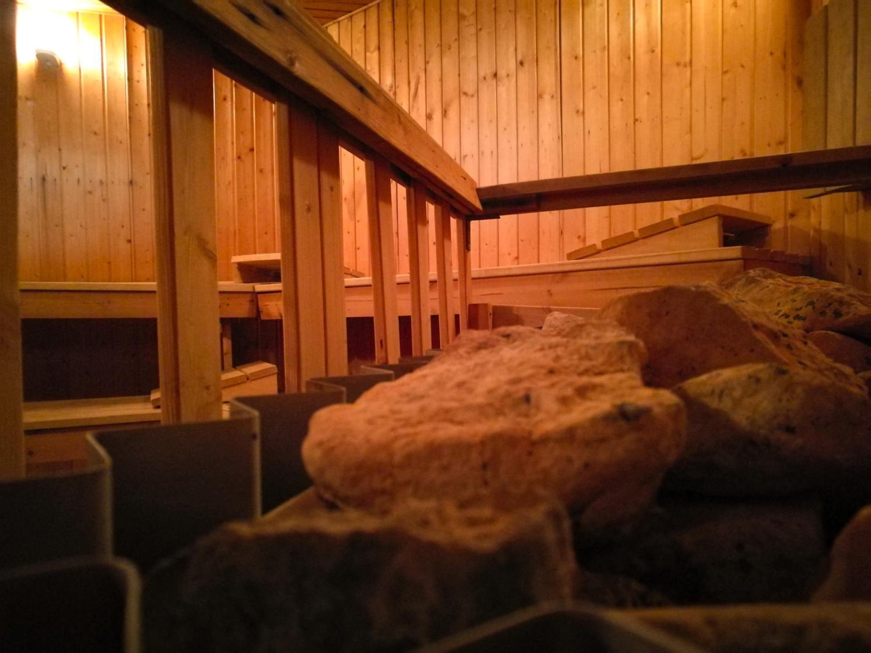 Cvl Club House 71/100
