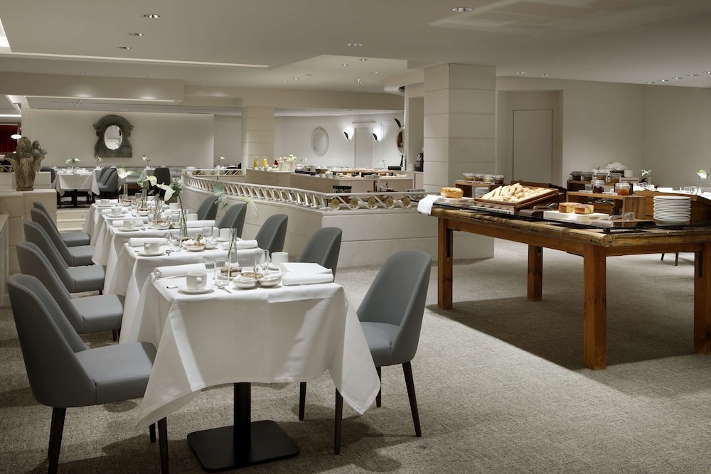 Hyatt Regency Hesperia Madrid 48/65