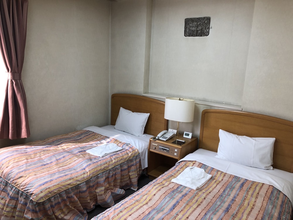 HOTEL ROYAL OAK GOTANDA 11/50