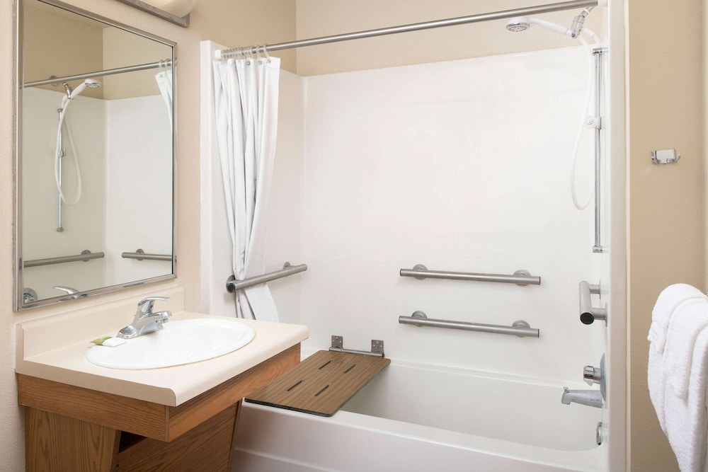 Extended Stay America - Select Suites Indianapolis - Plainfield 24/54