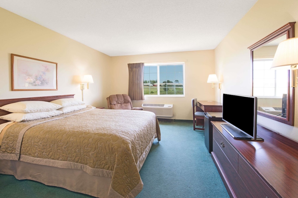 Super 8 by Wyndham Richmond VA 11/29
