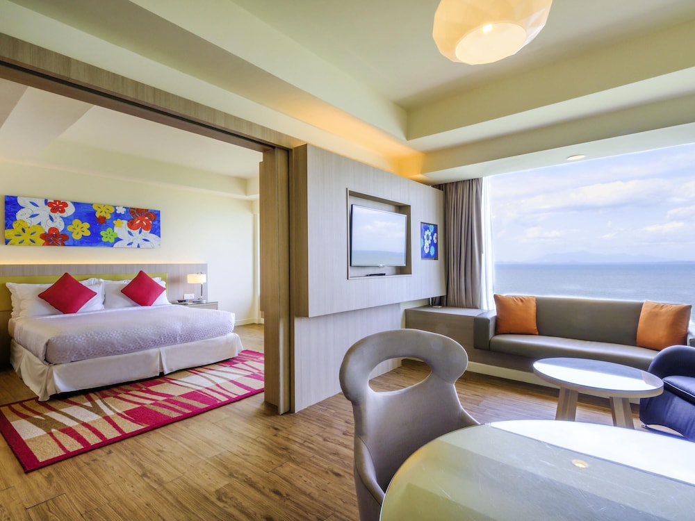 Mercure Penang Beach 25/63