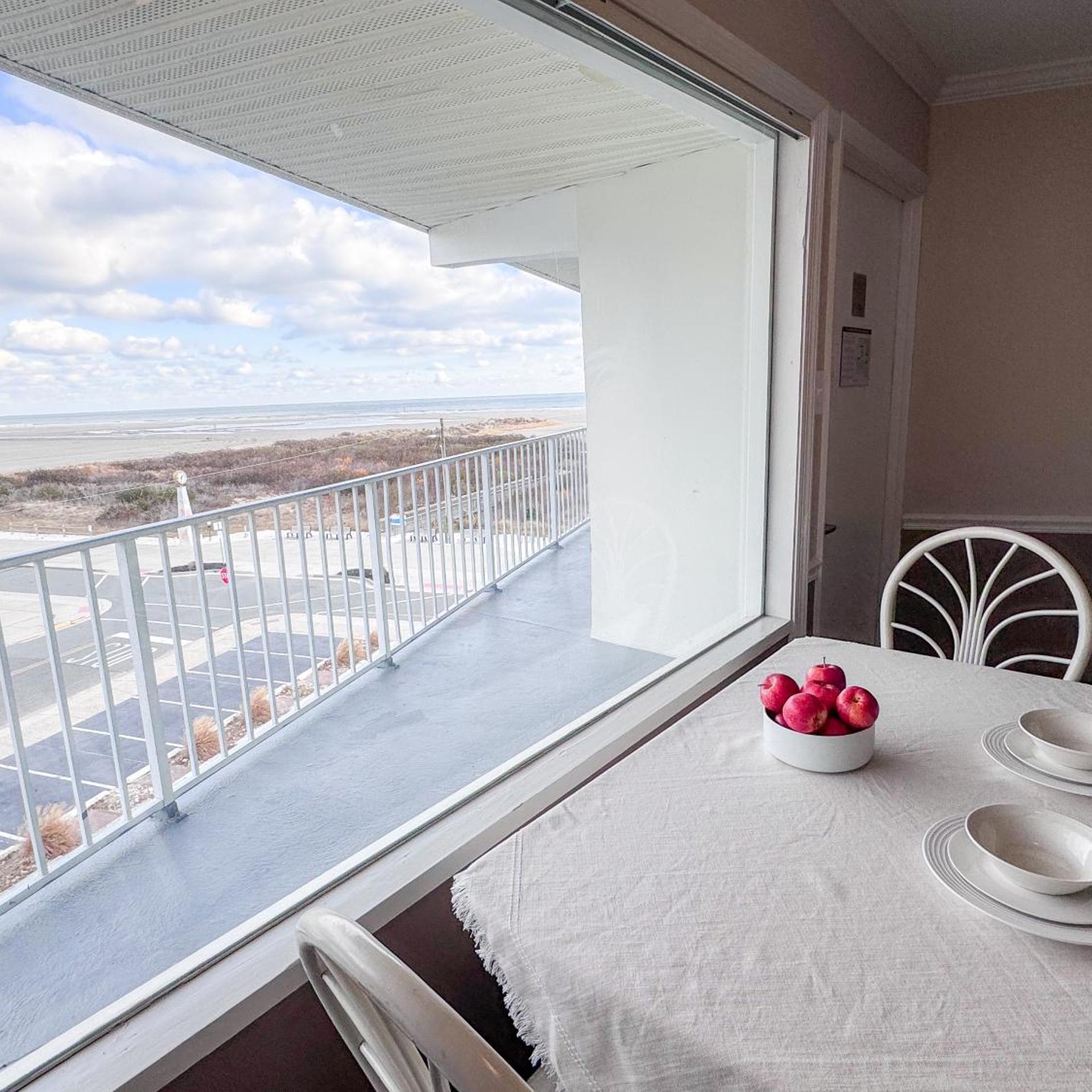 Aqua Beach Hotel 23/50