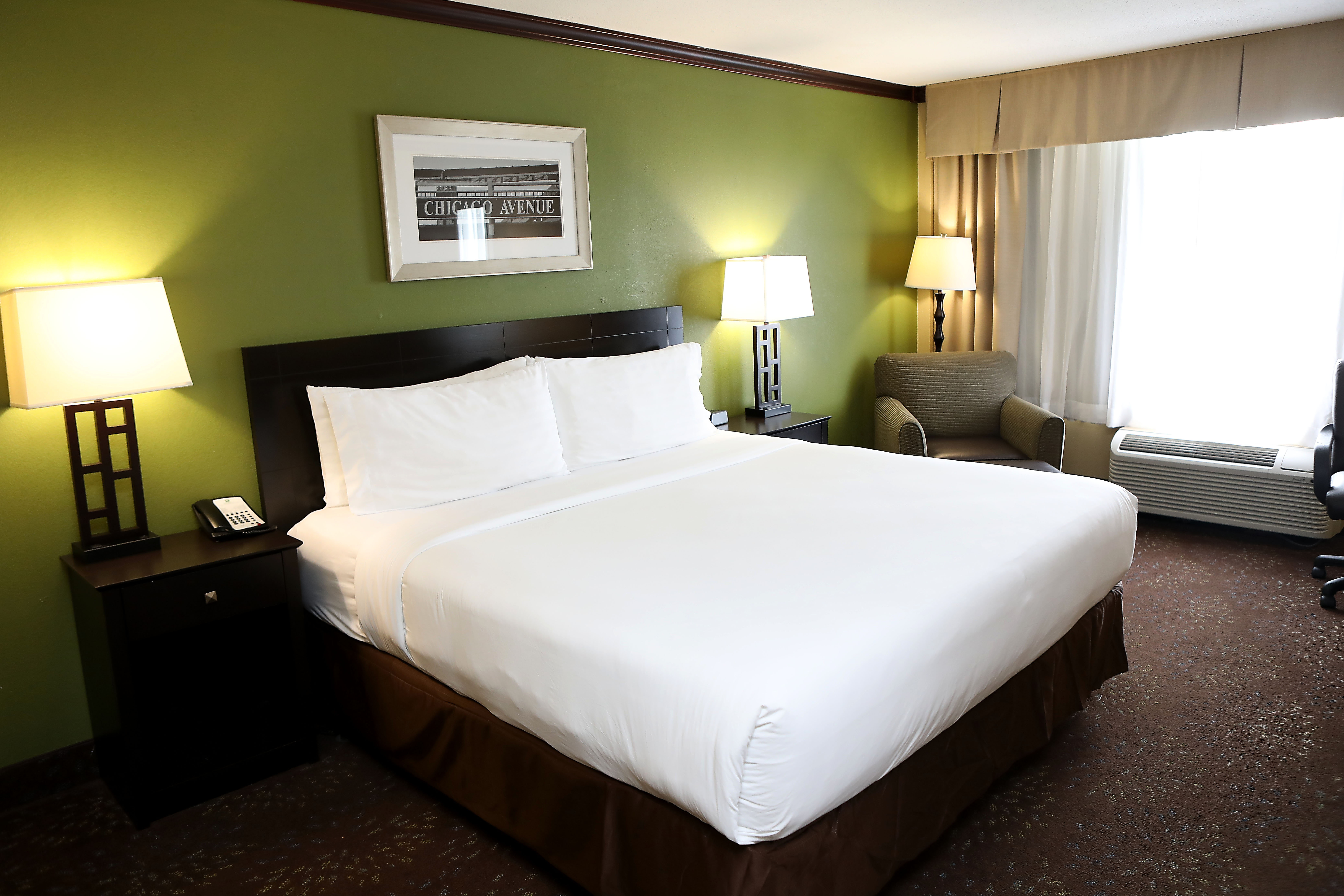 HOLIDAY INN CHICAGO OAKBROOK 22/63