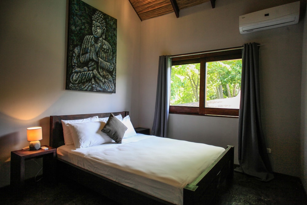 1 BEDROOM, DESIGN, APARTMENT, BEACH SIDE, KITCHEN