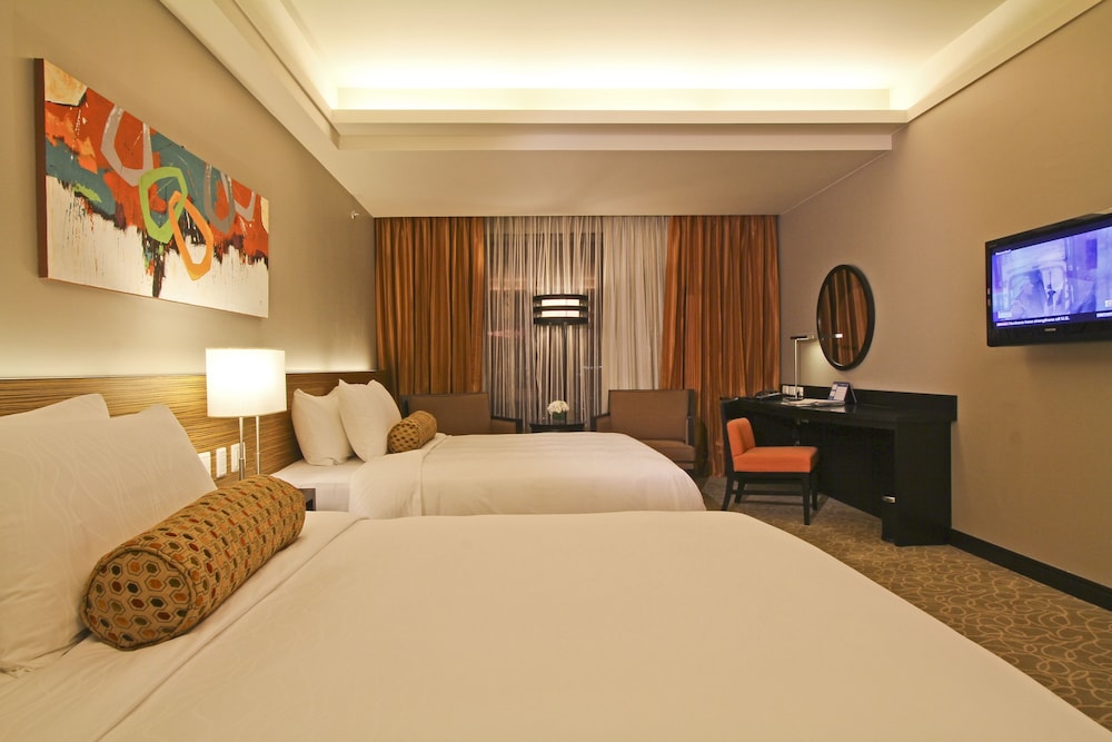 The Bellevue Manila 11/31