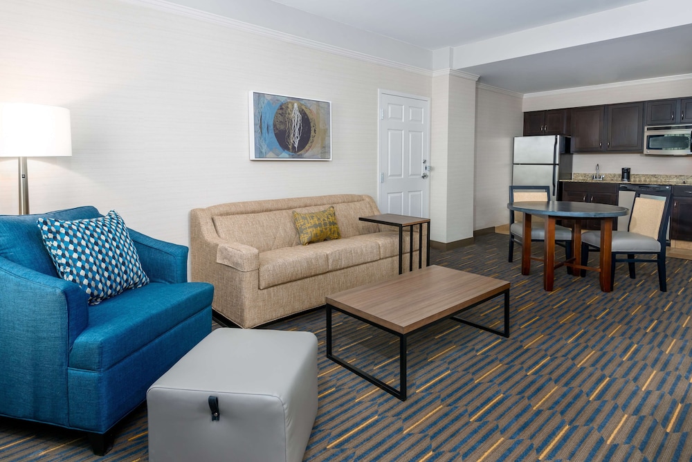 Hampton Inn And Suites Buffalo Downtown 34/52