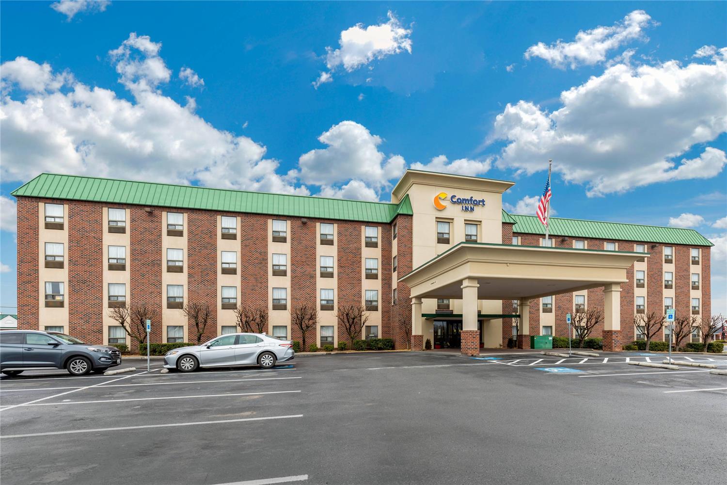 Comfort Inn Aikens Center 33/35