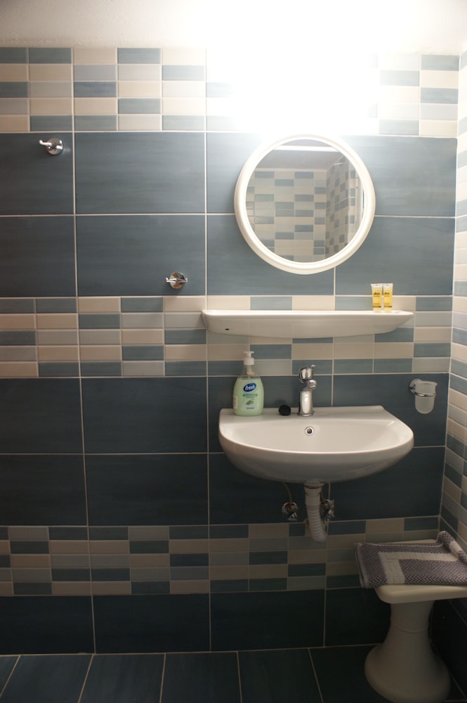 Hotel Eleftheria 41/45
