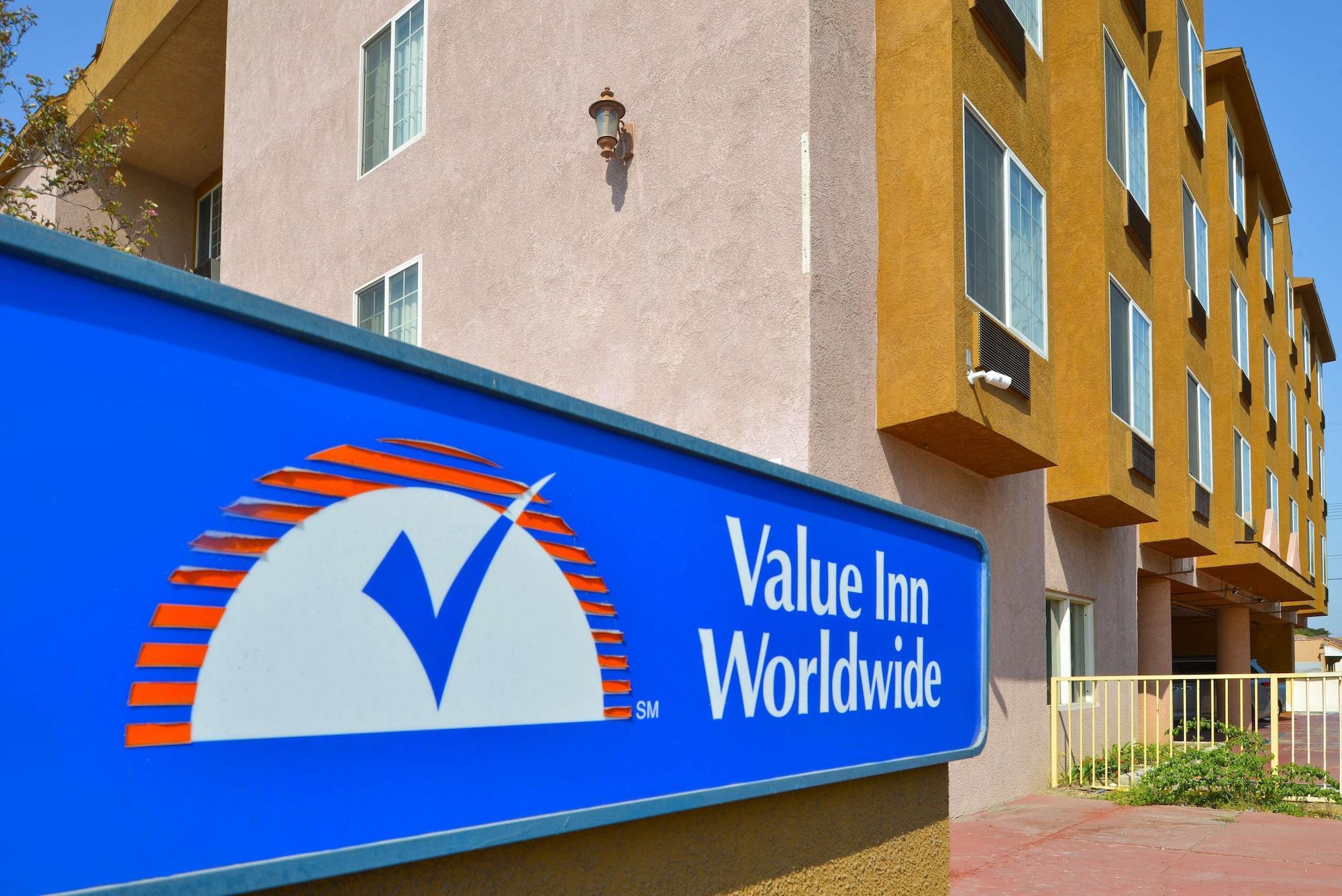 H3 Inn & Suites - LAX Airport 1/17