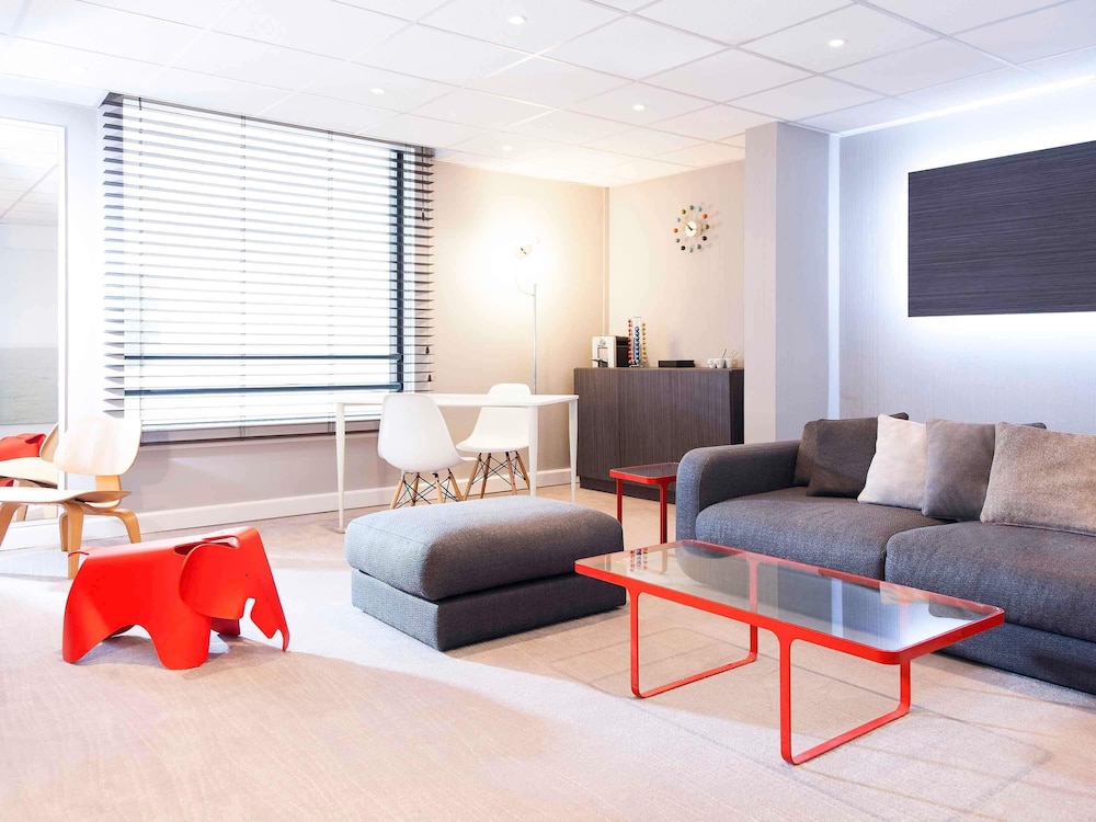 Novotel Paris Rueil-Malmaison 53/80