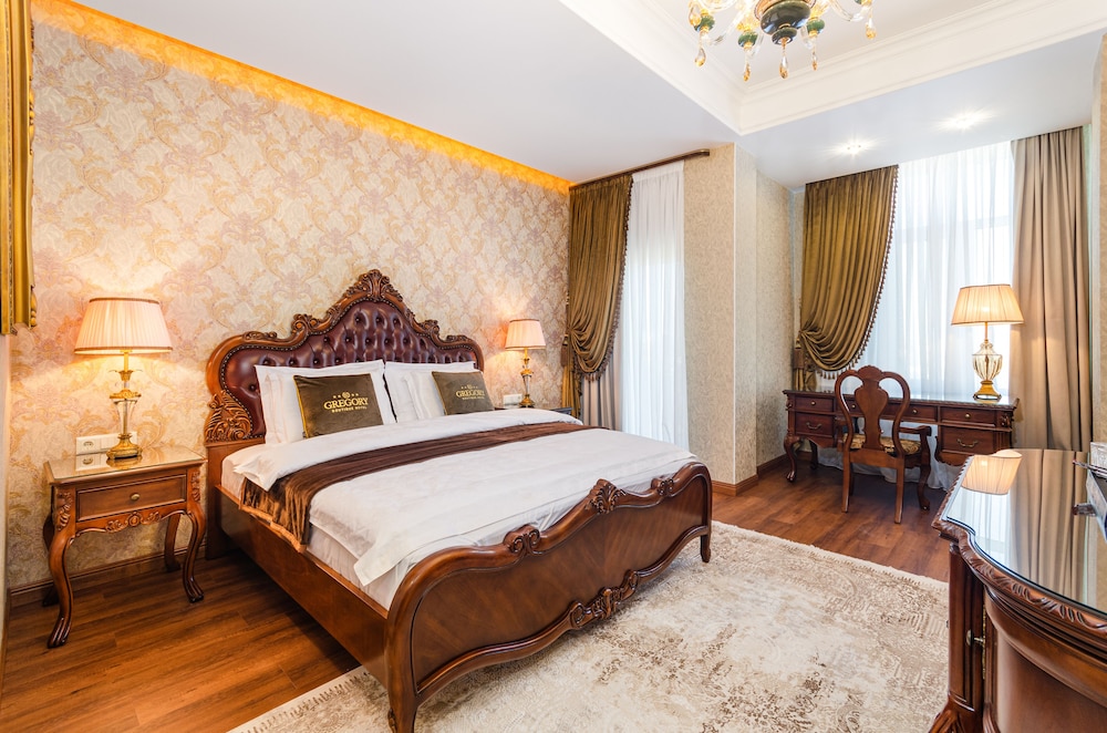 COMFORT, KING BED