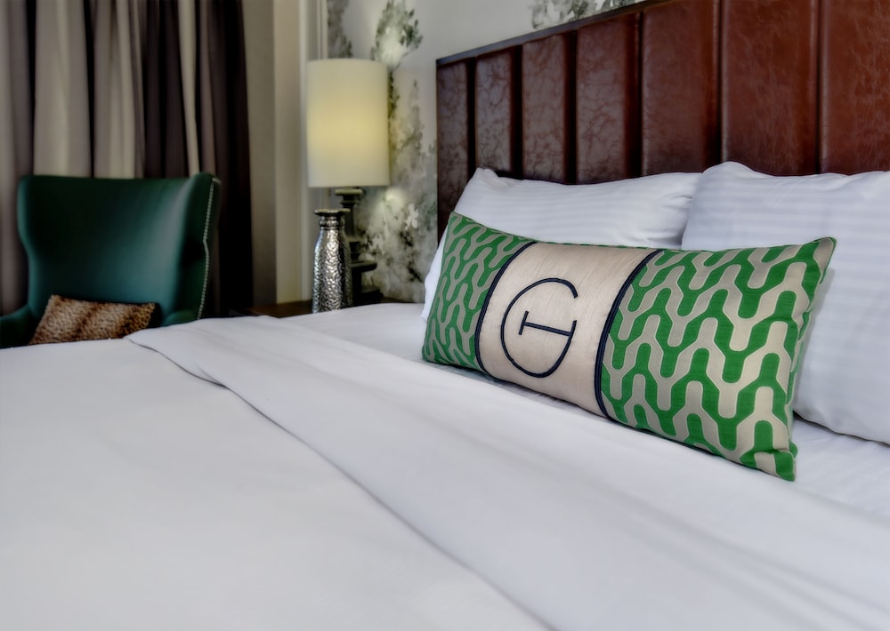 The Grove Hotel 26/75
