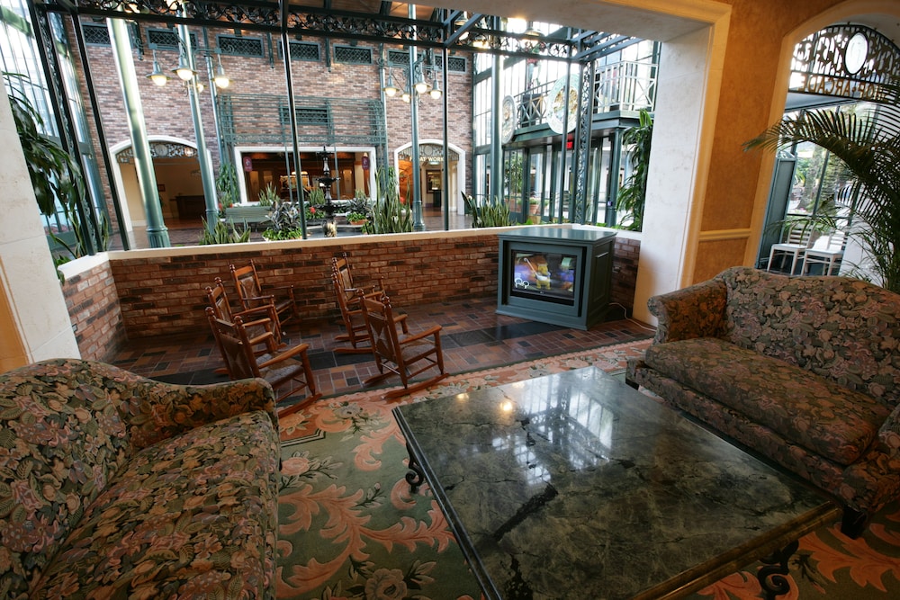 Disneys Port Orleans Resort French Quarter 28/50