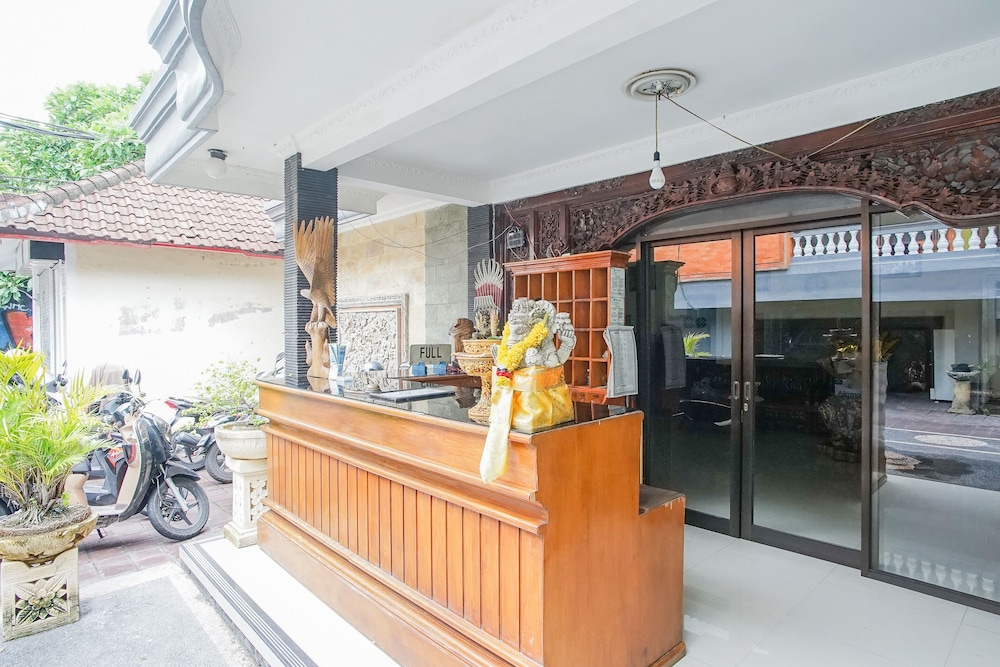 Mahendra Beach Inn 8/41