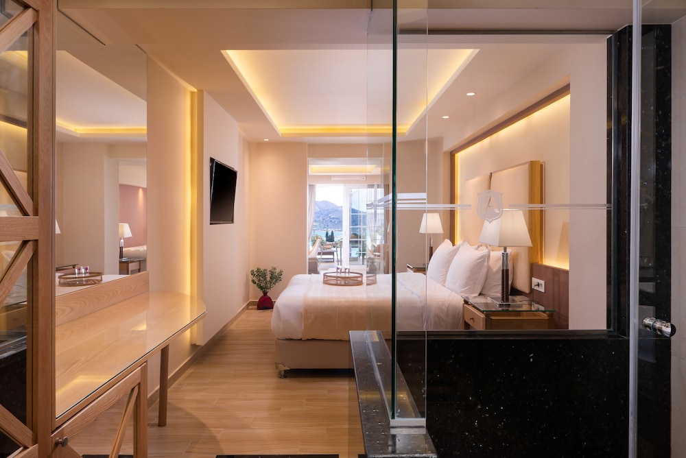 Avalon Palace Hotel by GHH 34/70