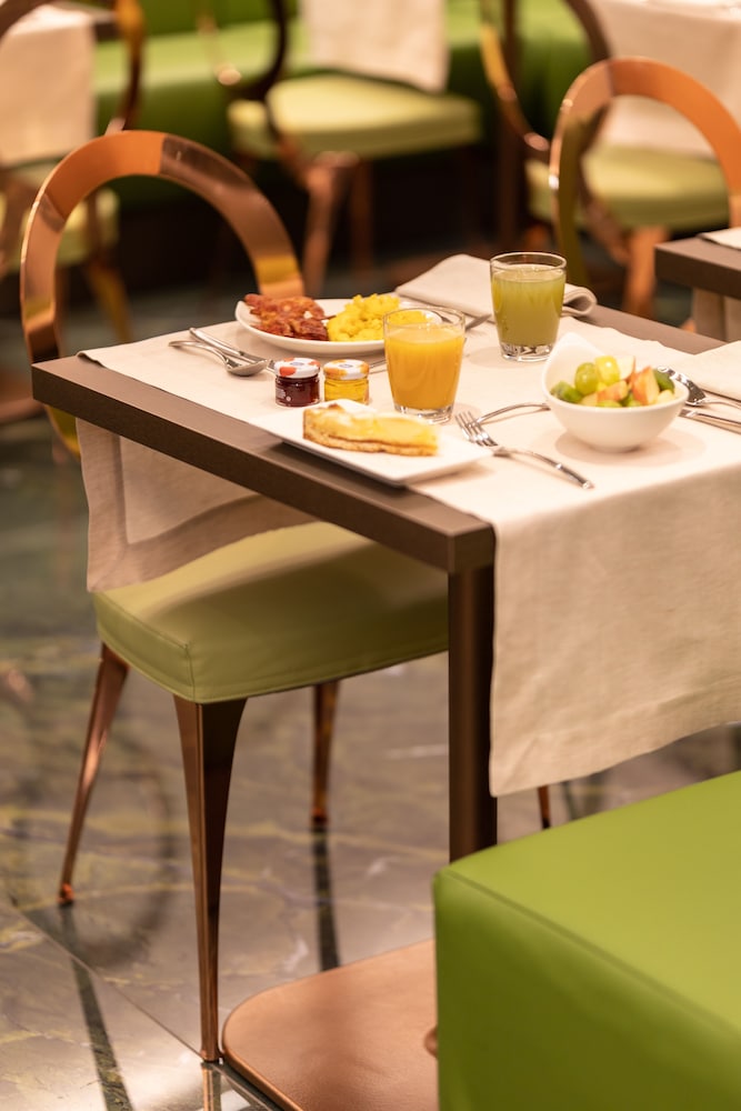Ariston Hotel Milan 53/68
