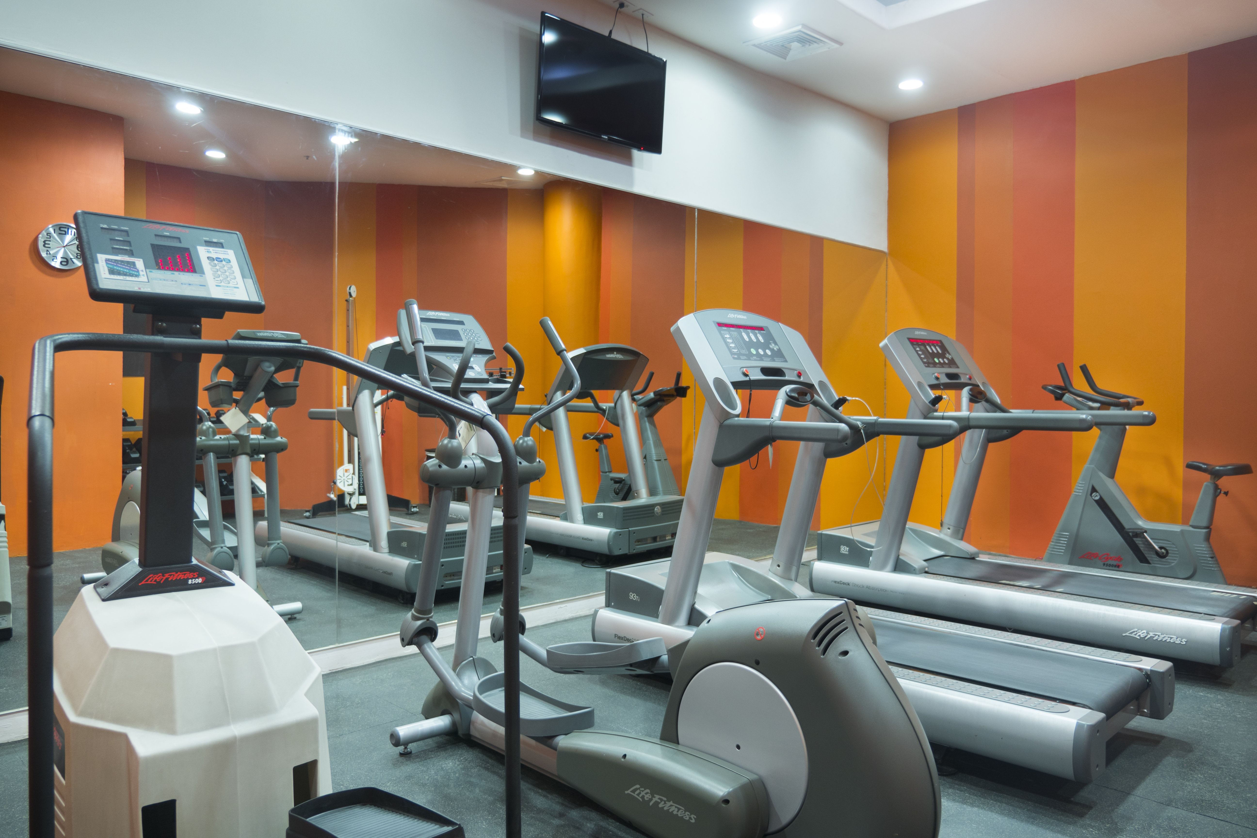 Holiday Inn Tijuana Zona Rio 40/74