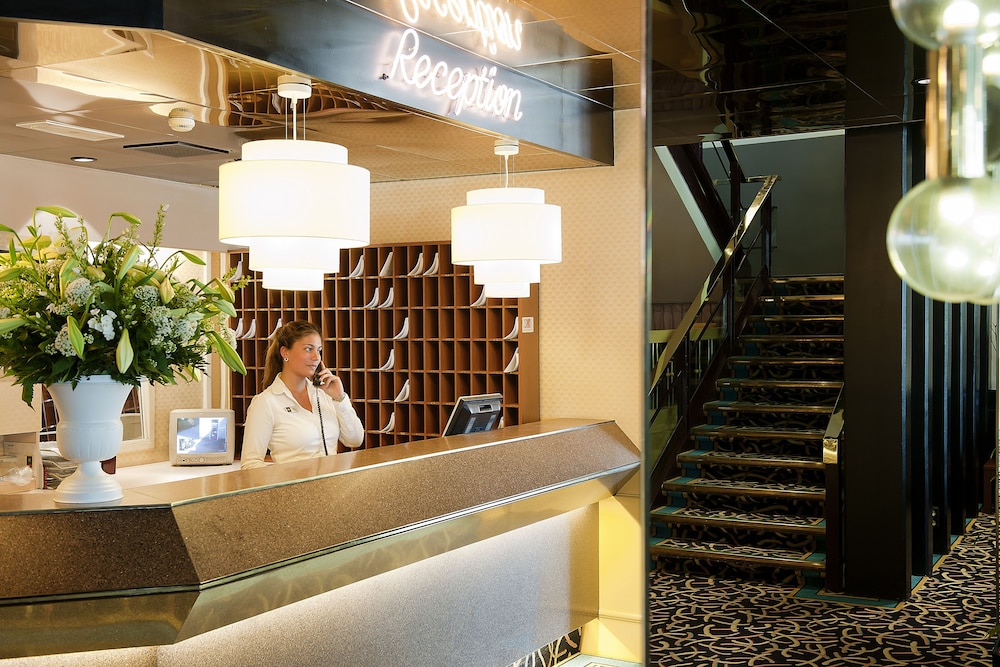Carlton Oasis Hotel 46/69