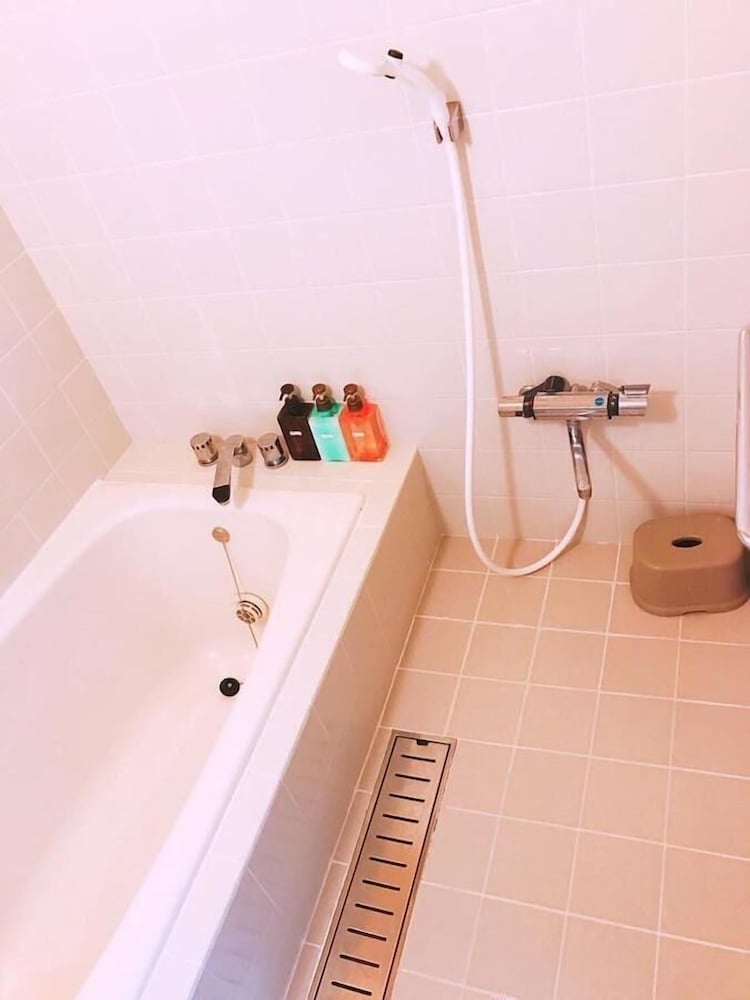 Osaka Sinsei Guest House 18/22