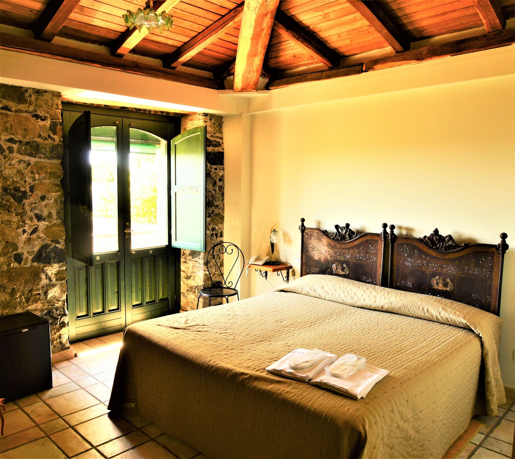 COMFORT, DOUBLE BED, GARDEN VIEW, GARDEN AREA