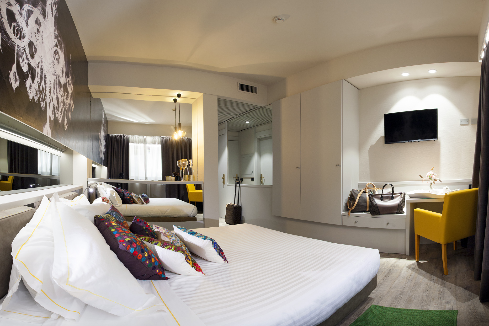 SUPERIOR, DOUBLE BED