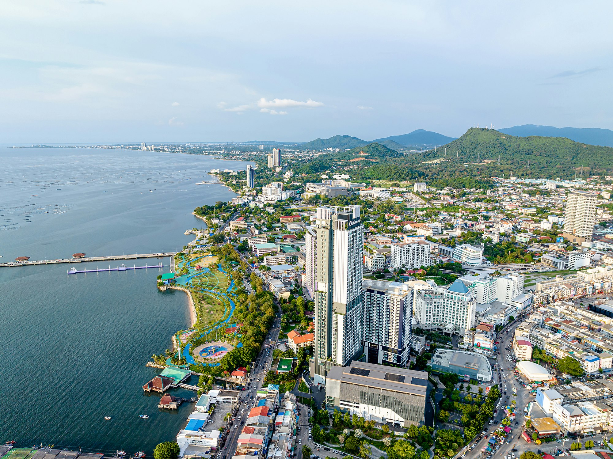 Oakwood Hotel Residence Sri Racha 80/83