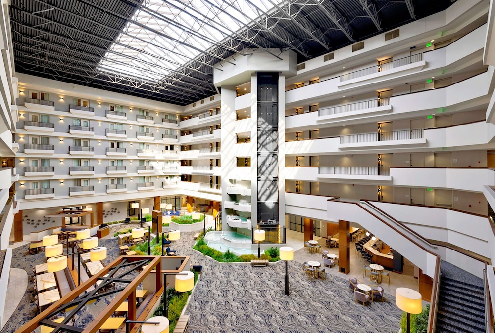 DoubleTree by Hilton Davenport 38/57
