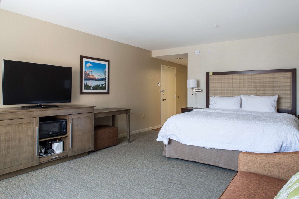 Hampton Inn Suites Whitefish Mt 16/45