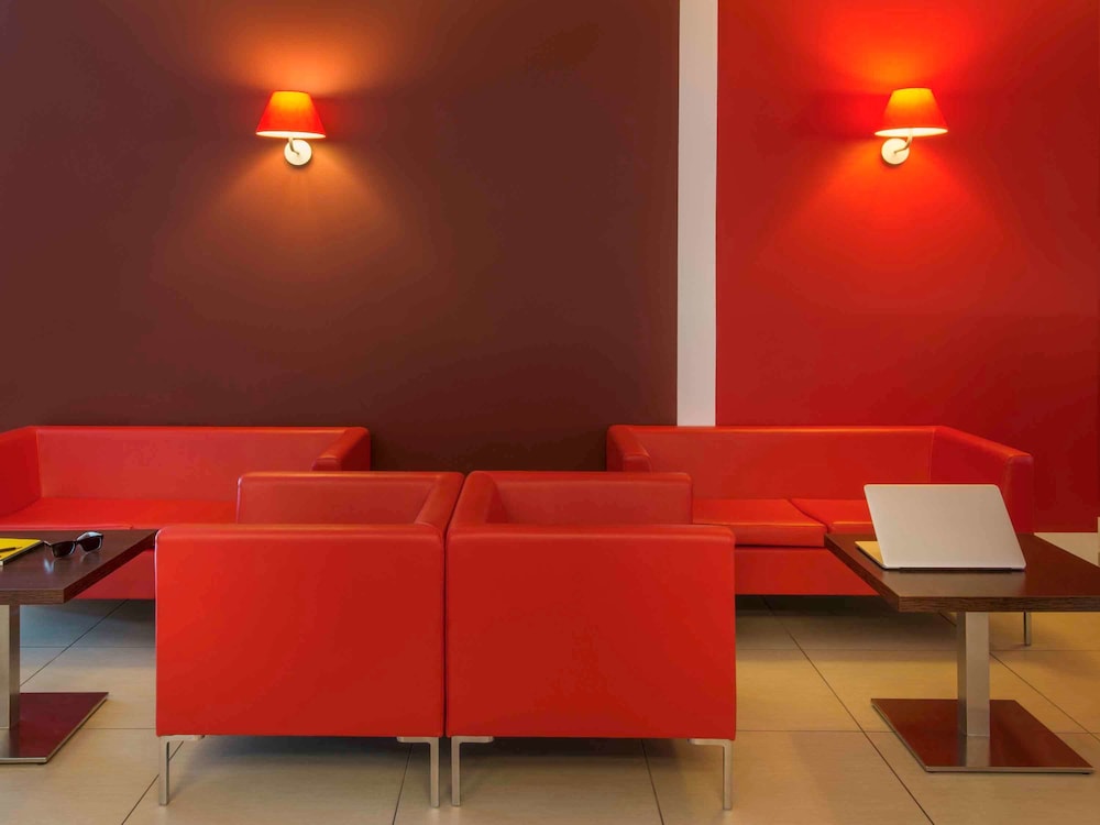 Ibis Cholet 21/36