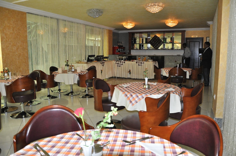 Empire Addis International Hotel 27/39