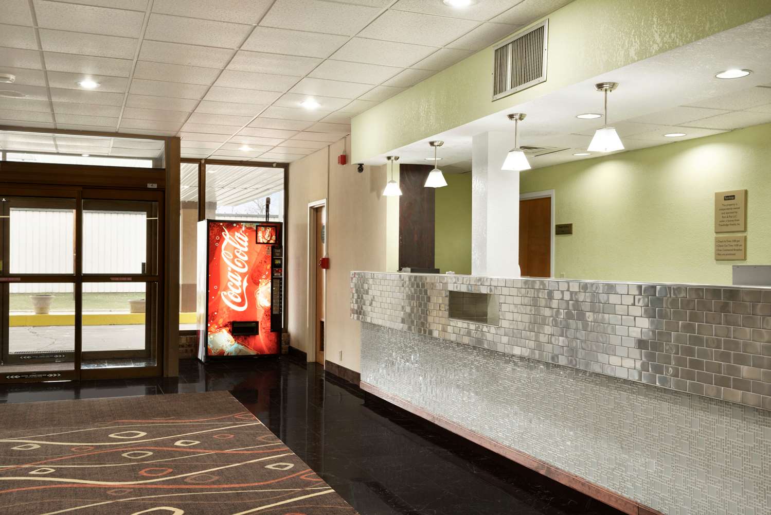 Travelodge By Wyndham Sturgis 3/17