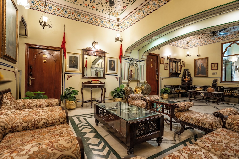 Umaid Bhawan 58/74