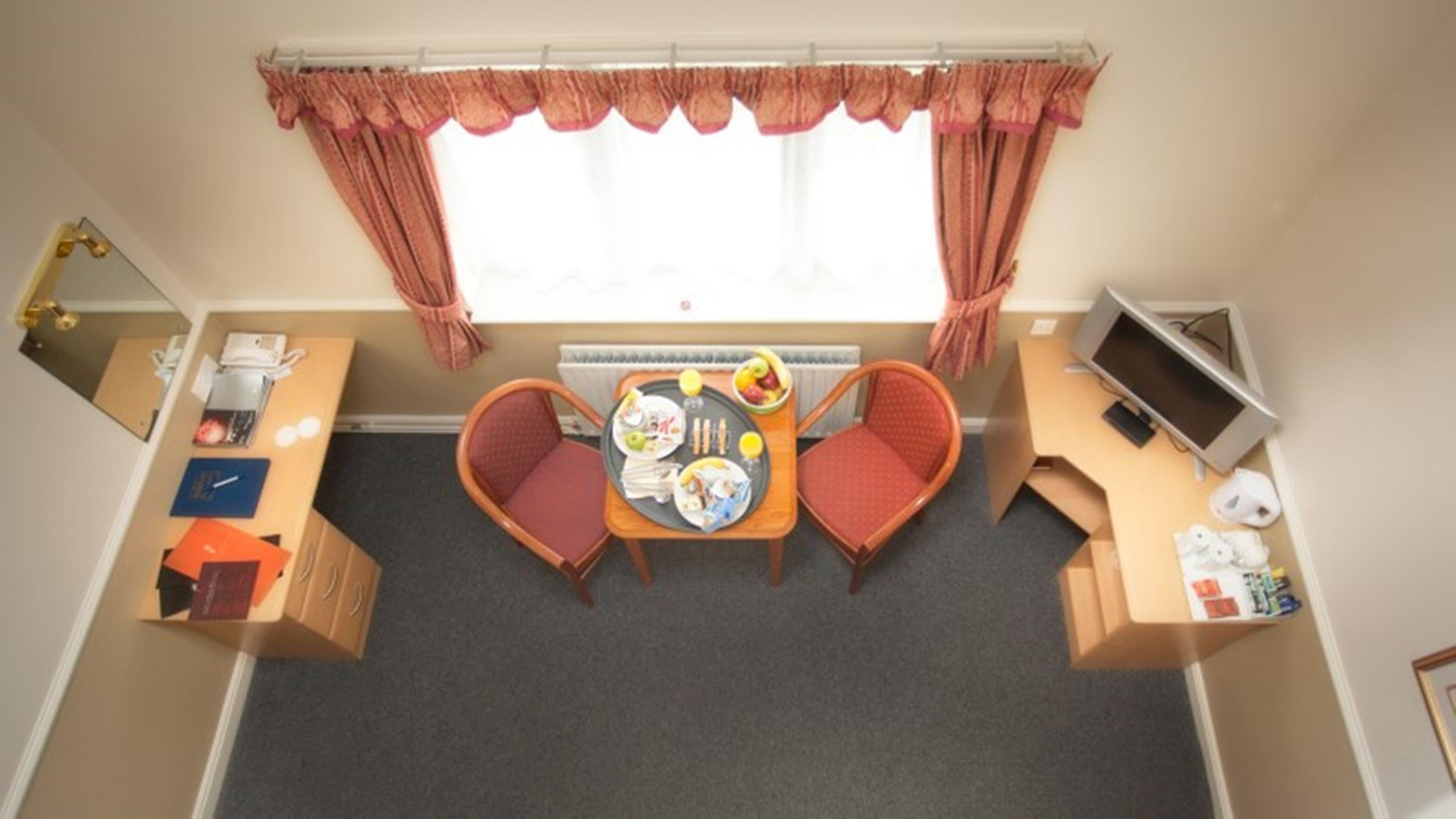 Moreton Park Lodge 15/20