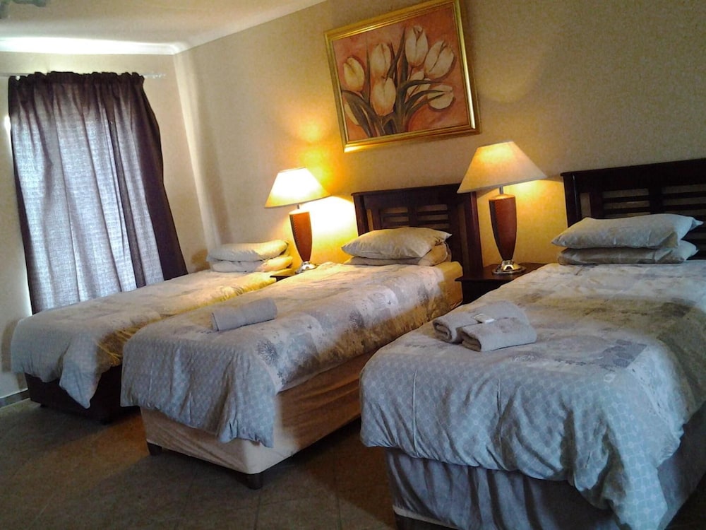 Airport Lodge Guest House 7/43