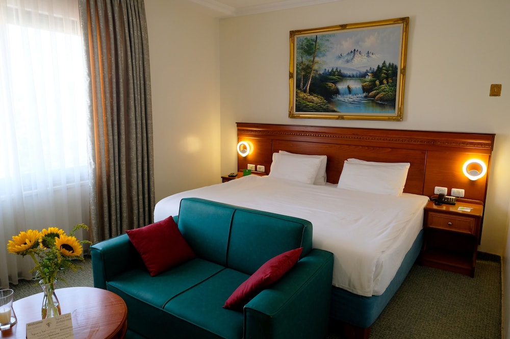 City Inn Palace Hotel 24/50