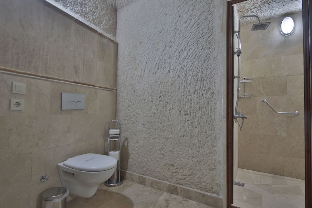 HONEYMOON, SUITE