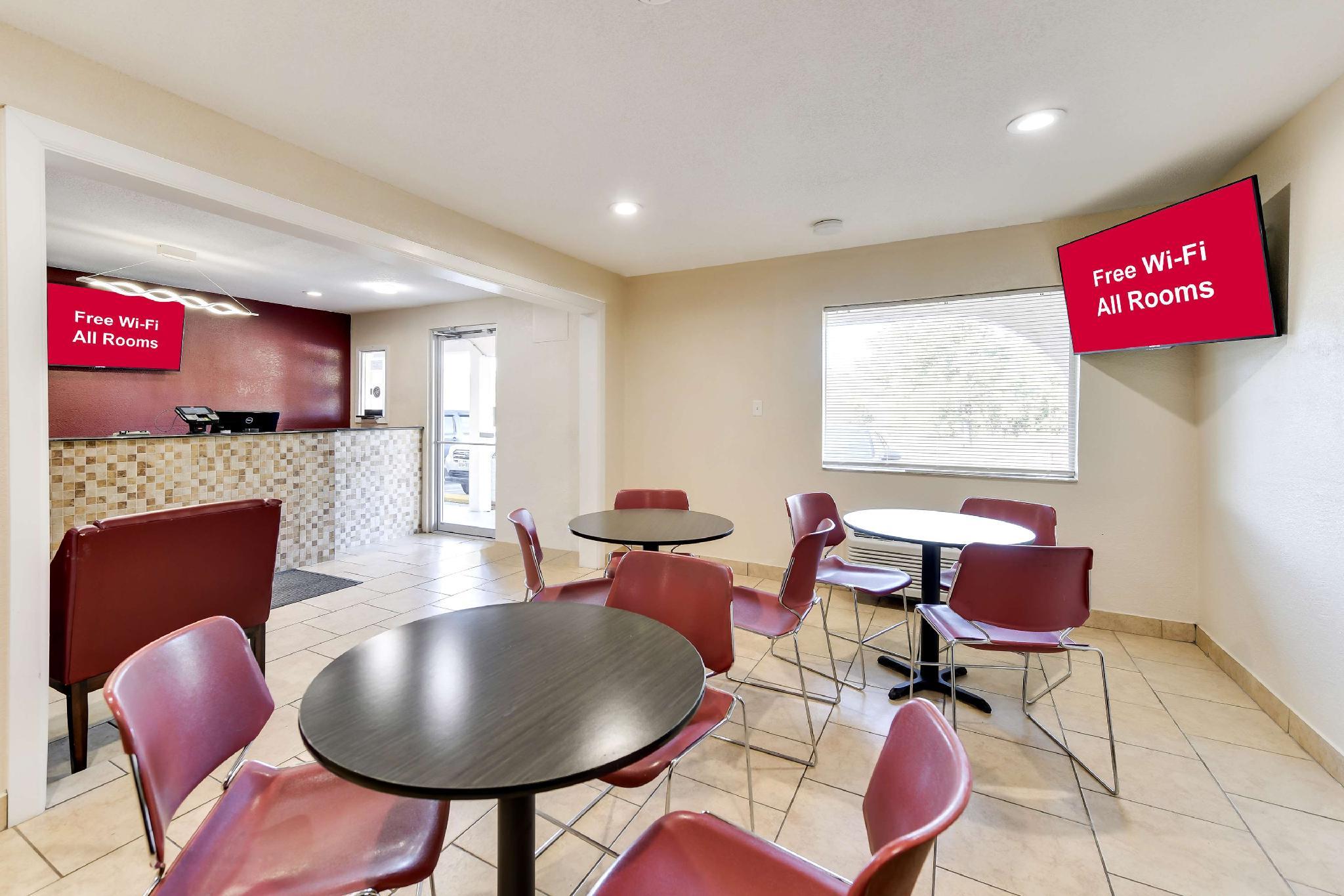 Red Roof Inn Corsicana 14/17