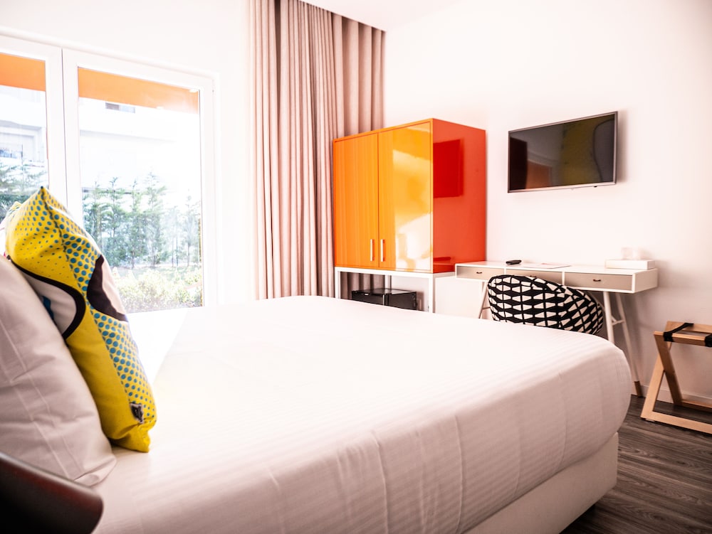 Ride Surf Resort Spa 17/73