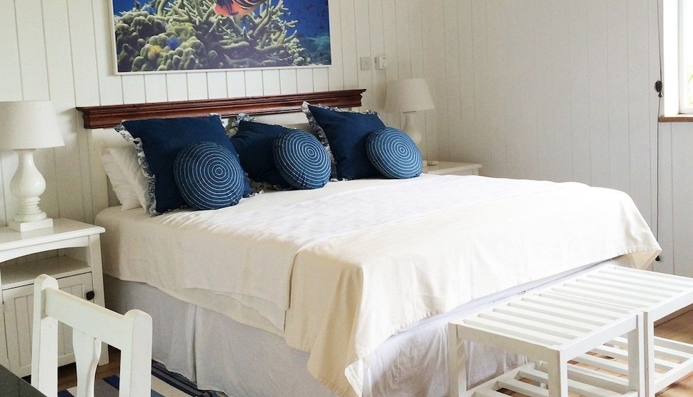 South Point Villas 7/50